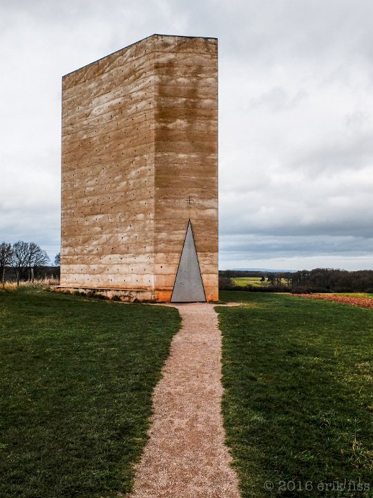 Bruder-Klaus-Feldkapelle - click to continue