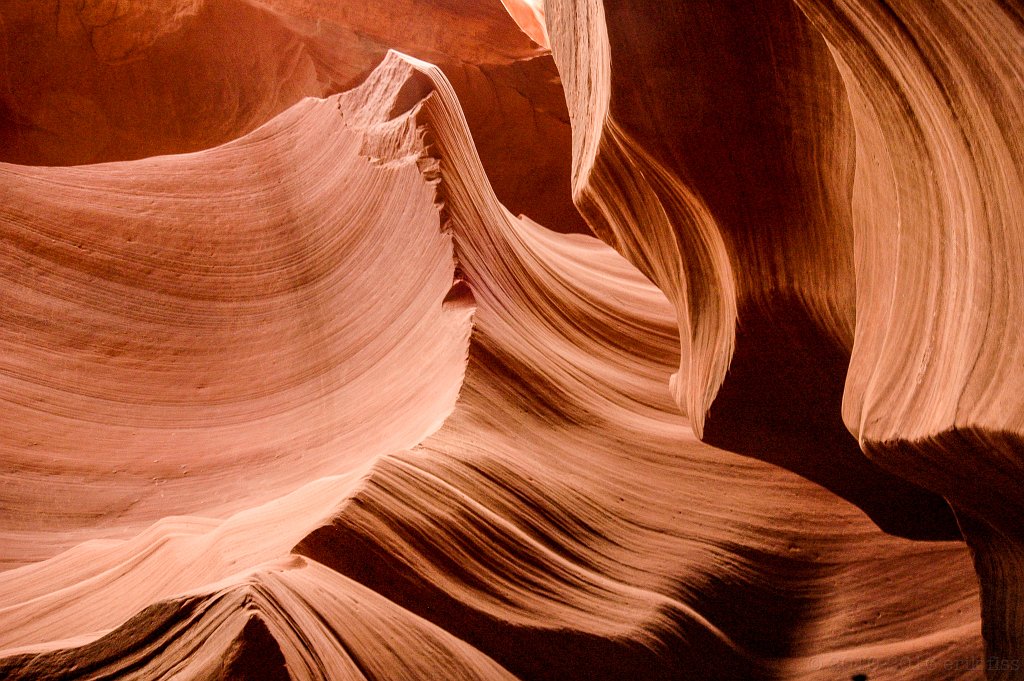 Lower Antelope Canyon - click to continue