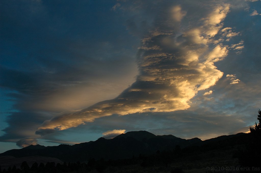 Great Sand Dunes NP - click to continue