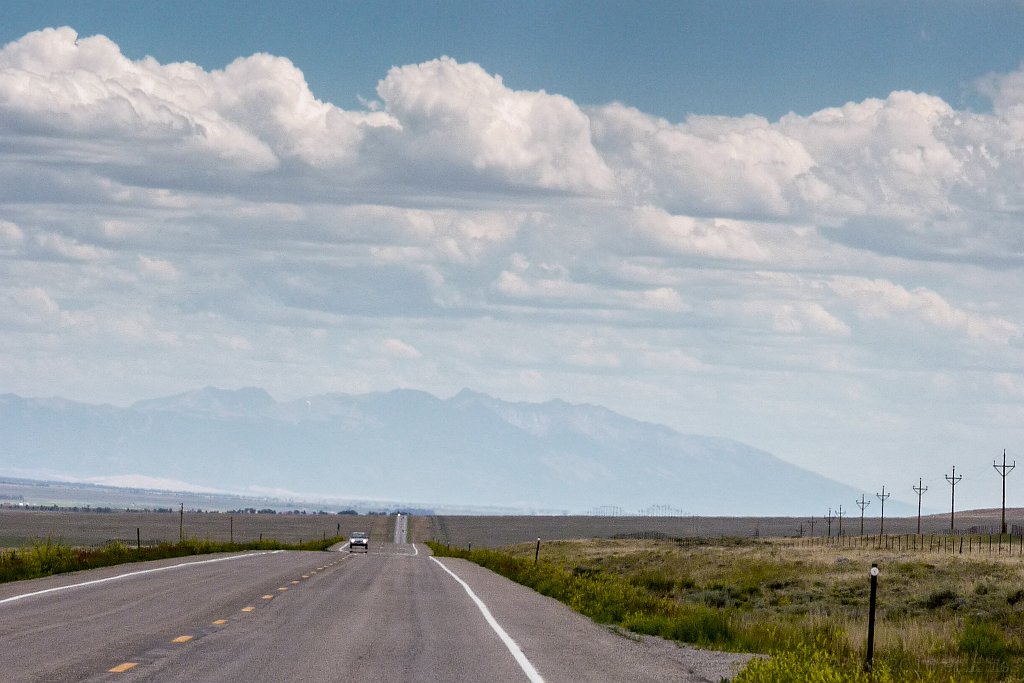 The Great Sand Dunes, 70 miles ahead - click to continue