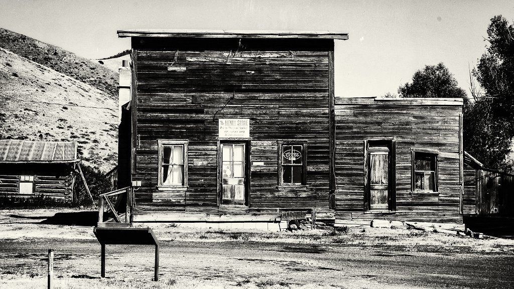 Old Store, Henry, ID - click to continue