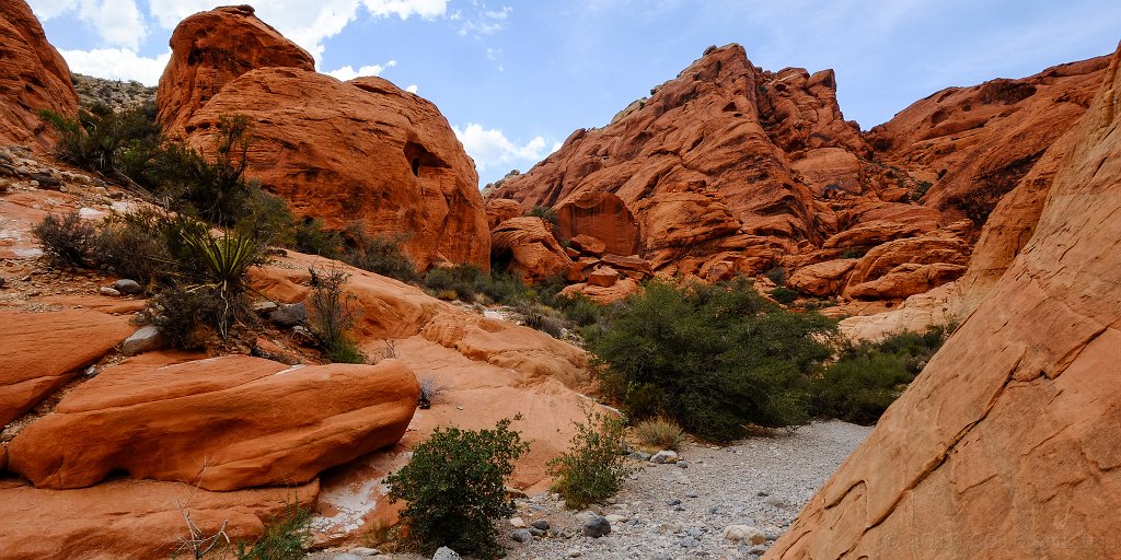 Red Rock Canyon - click to continue