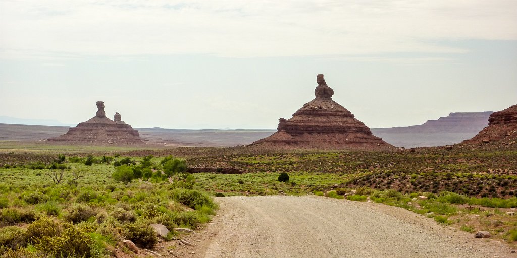 Valley of the Gods - click to continue